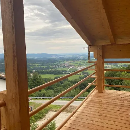 Bergchaletweitblick Alpehytte