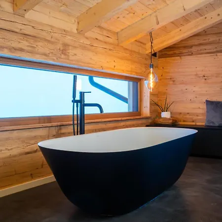 Bergchaletweitblick Alpehytte *