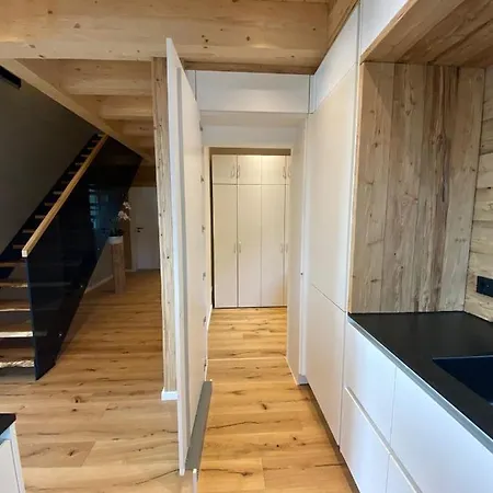 Bergchaletweitblick Grainet