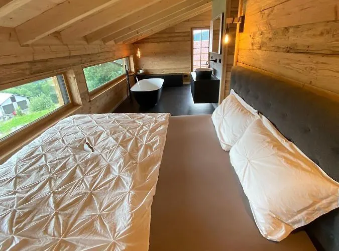 Bergchaletweitblick * Grainet